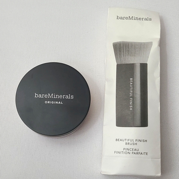 bareMinerals Other - BAREMINERALS ORIGINAL Fairly Medium Mineral Foundation & Beautiful Finish Brush